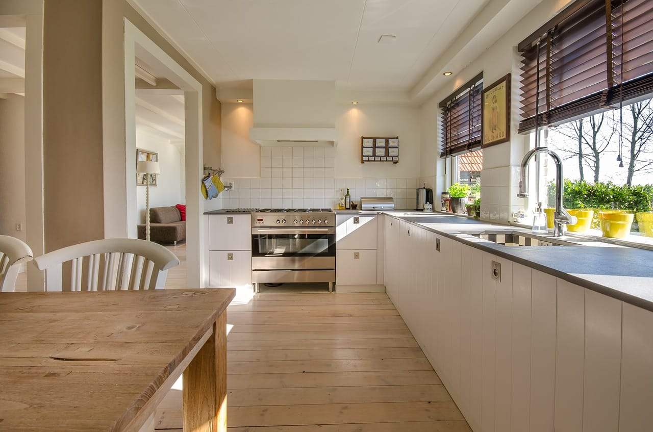 best-worktops-for-kitchens-why-stone-should-be-chosen