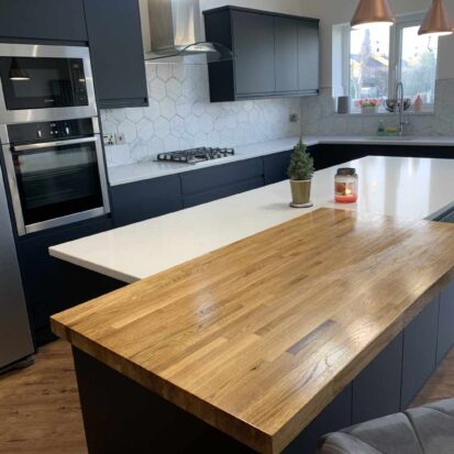 Wood worktop and quartz kitchen worktop combination